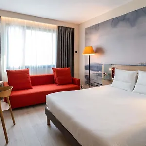 Novotel Ventas Отель